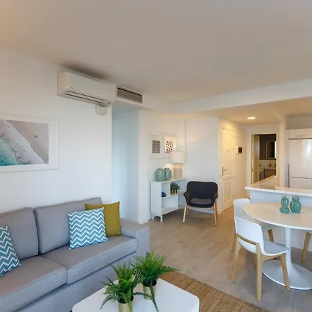 Апартаменты Frente A La Playa De Canteras S2 *